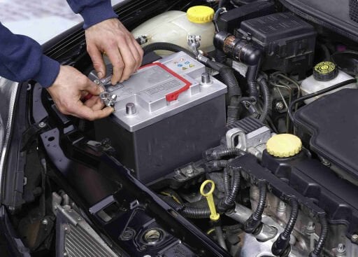 Otomobil ve Hafif Ticari Araç Aküleri