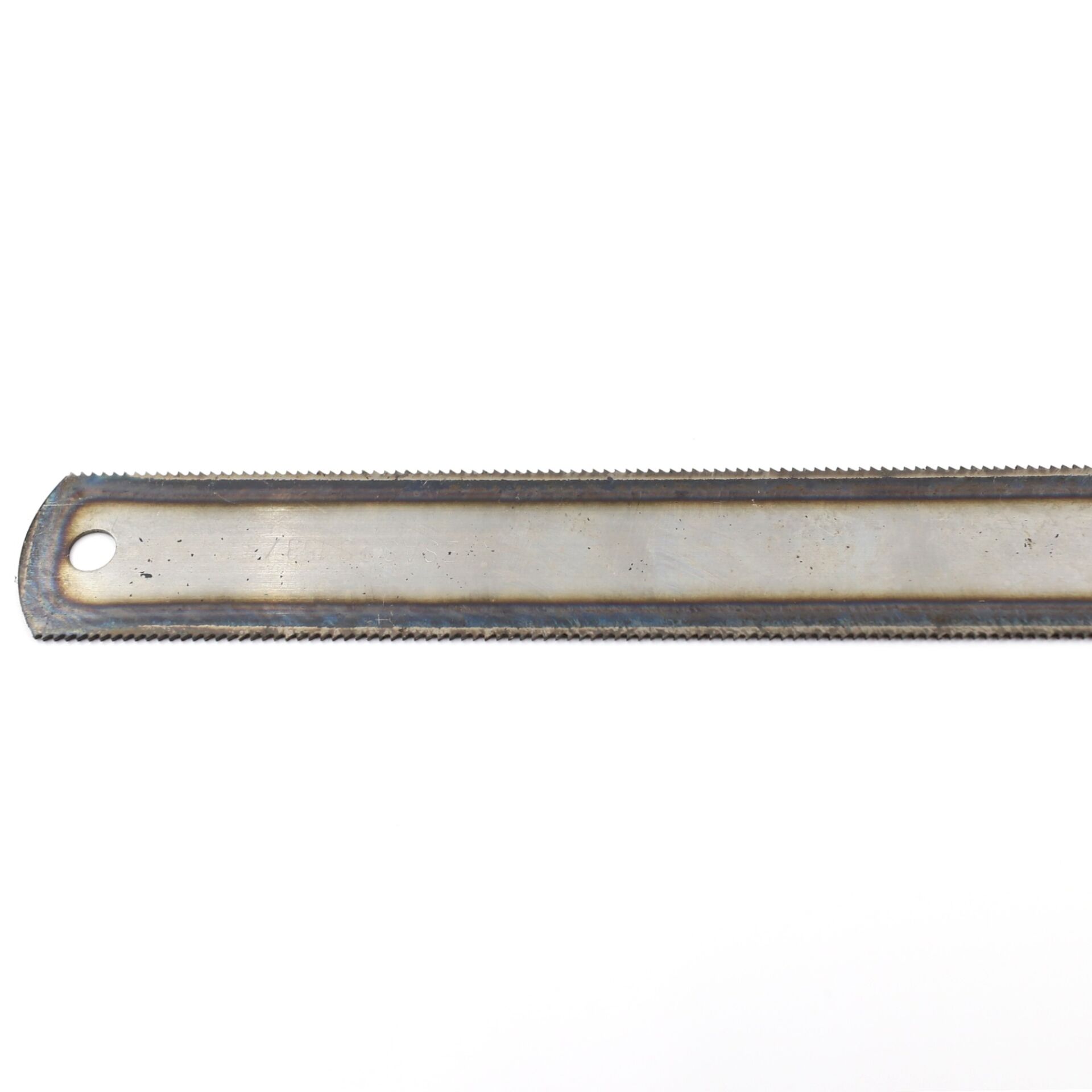 Esaş Demir Testere Ağzı Geniş X-1