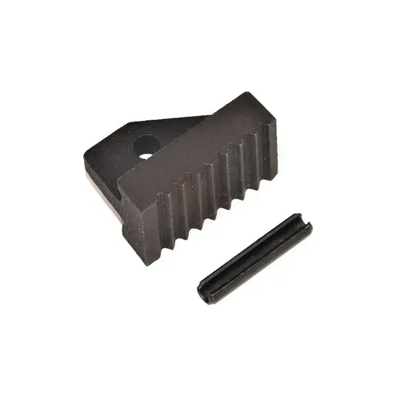 İzeltaş 14 Ağır Tip Boru Anah.Alt Çene Ve Pim - 2110100414