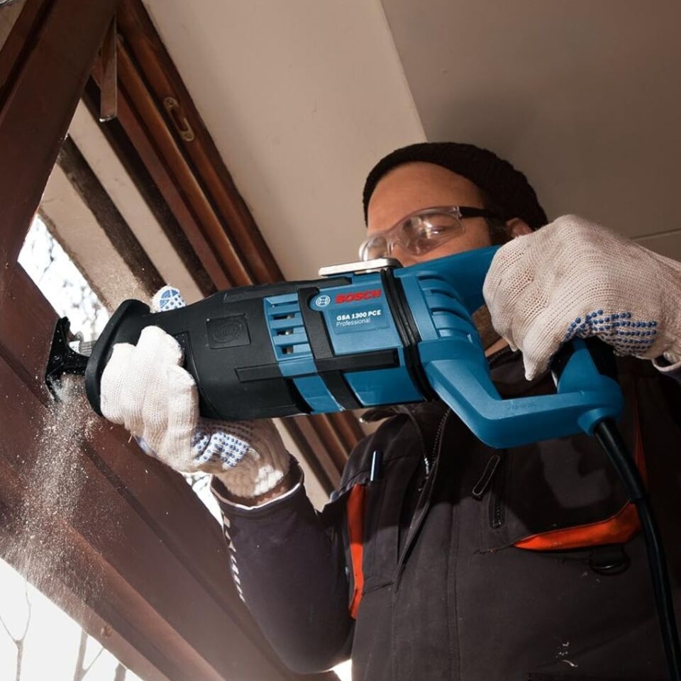Bosch Tilki Kuyruğu 1300 W Gsa1300pce 060164e200