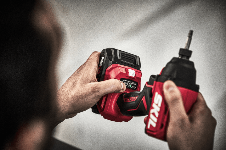 SKIL POWERTOOLS 3211CA AKÜLÜ DARBELİ VİDALAMA