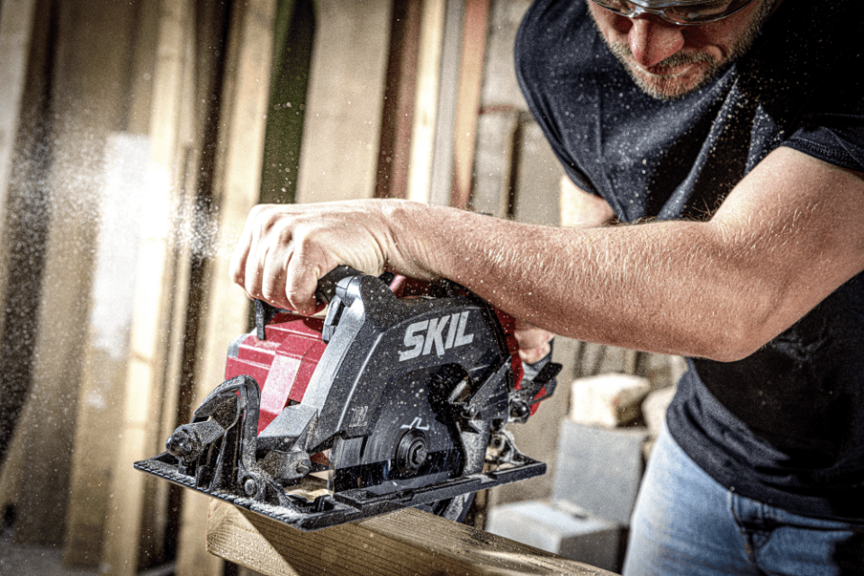 SKIL XP 3572EA AKÜLÜ DAİRE TESTERE 184MM ÇANTALI SET