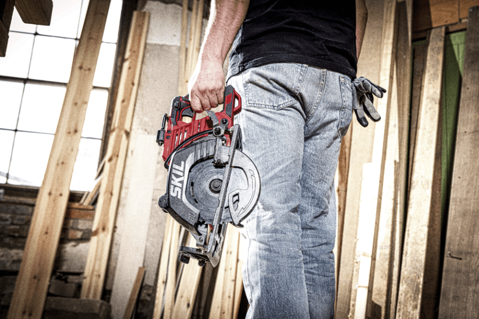 SKIL XP 3572EA AKÜLÜ DAİRE TESTERE 184MM ÇANTALI SET