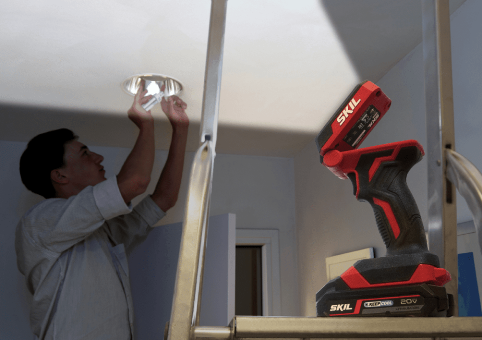 SKIL POWERTOOLS 3155CA AKÜLÜ LED IŞIK 400 LÜMEN
