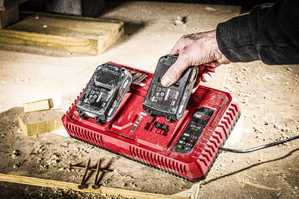 SKIL 3132AA ÇİFTLİ 2X 6,0A PWRJUMP SARJ CİHAZI