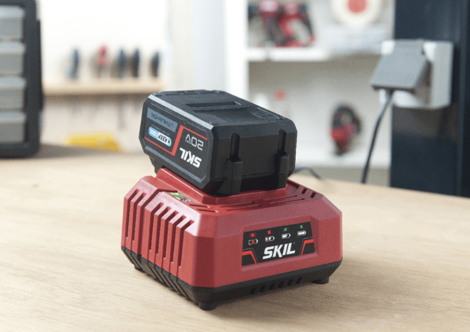 SKIL 3112BA 2X4,0Ah. Li BATARYA +2,4A SARJ CİHAZI
