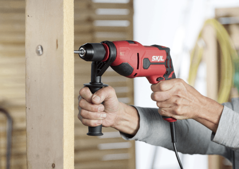 SKIL 6725GA DARBELİ MATKAP 710W ÇANTALI + 10 UÇ