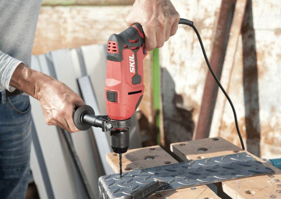 SKIL 6745GA DARBELİ MATKAP 1050W ÇANTALI +10 UÇ