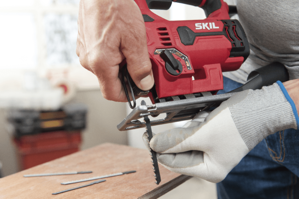 SKIL 4530GA DEKUPAJ TESTERE 550W ÇANTALI
