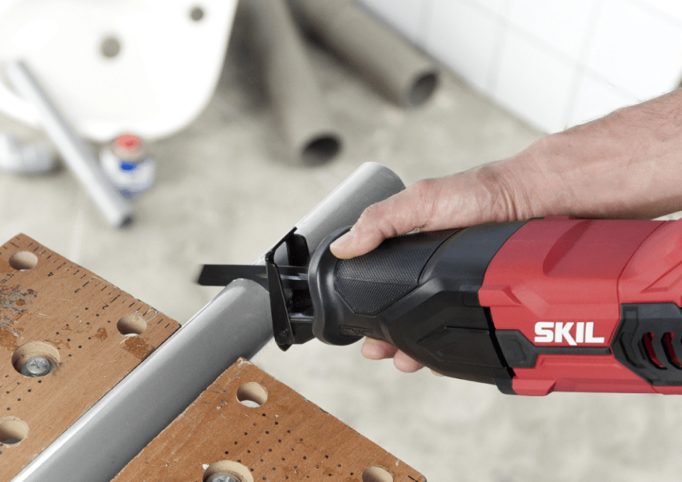 SKIL 4961DA KILIÇ TESTERE 900W ÇANTALI