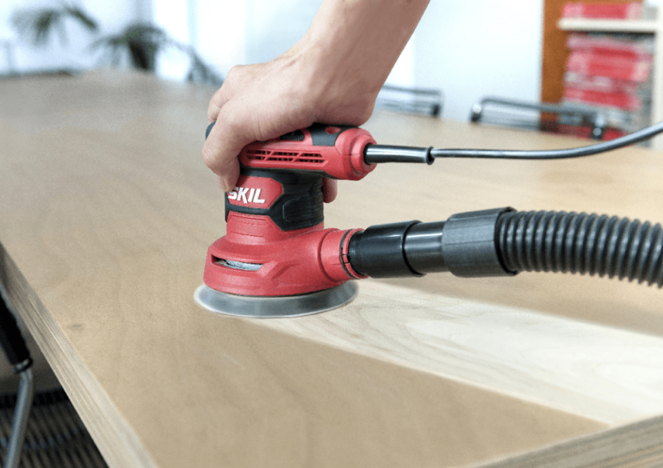 SKIL 7471DA EKSANTRİK ZIMPARA 300W ÇANTALI