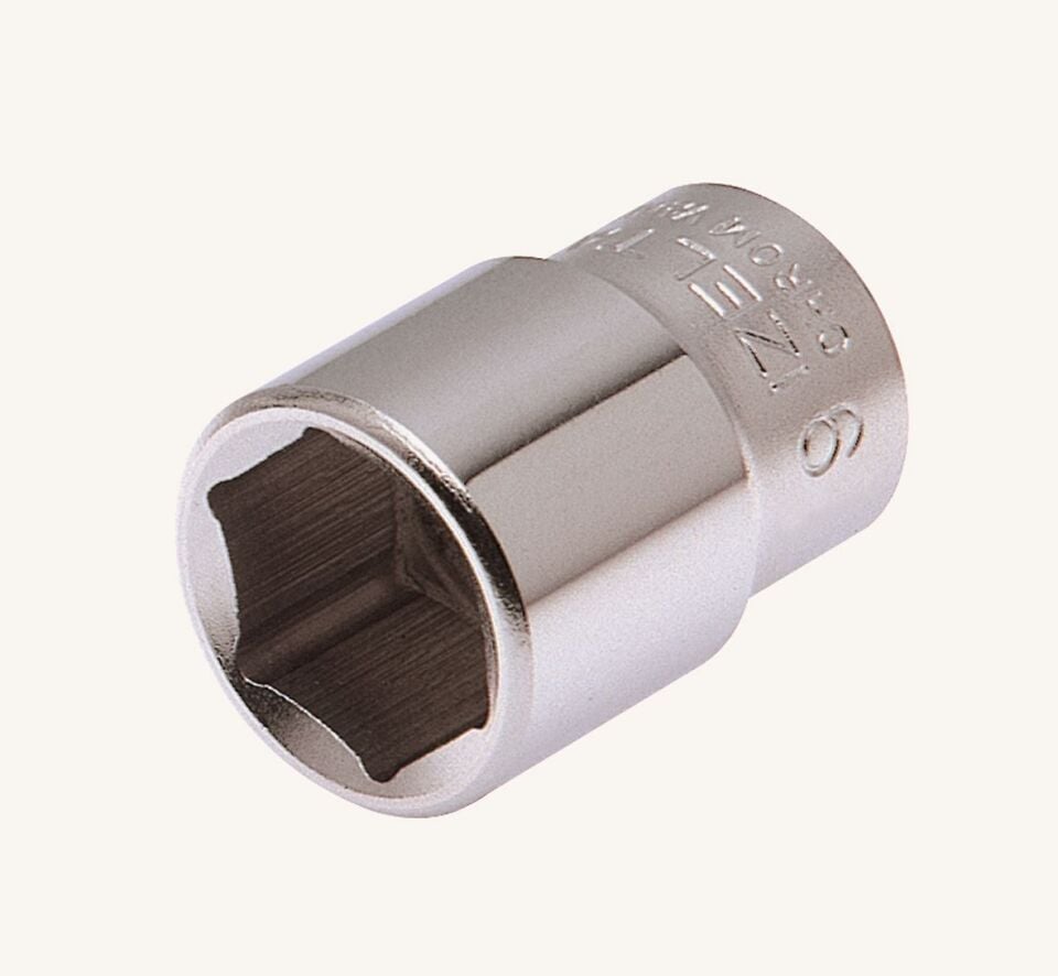 İzeltaş 11 mm 1/4 Altı Köşe Lokma Anahtar - 1107060011