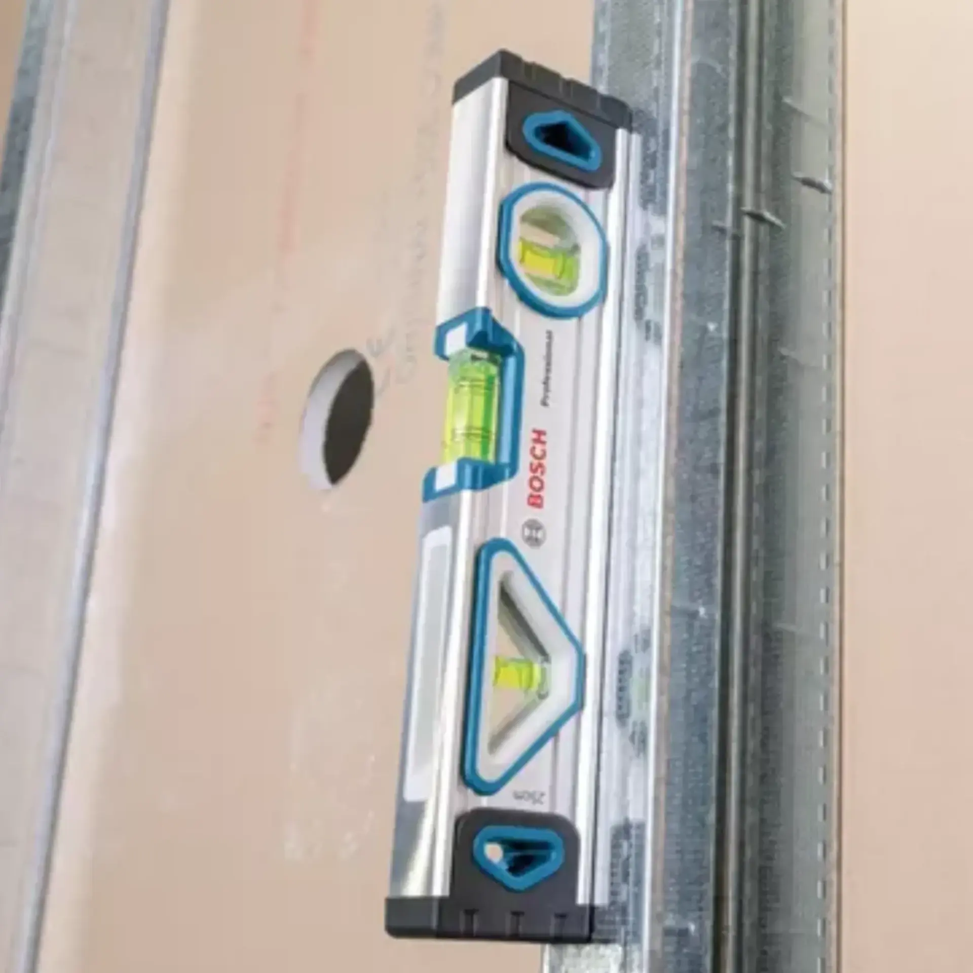 Bosch Elektrikçi El Aleti Seti 37 Li 1600A02NG4