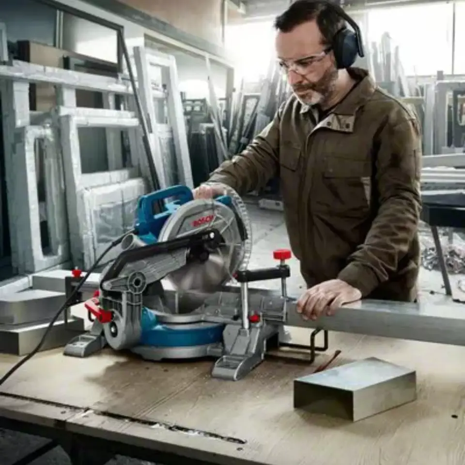 Bosch Gönye Kesme 1300w Gcm216 0601b33000