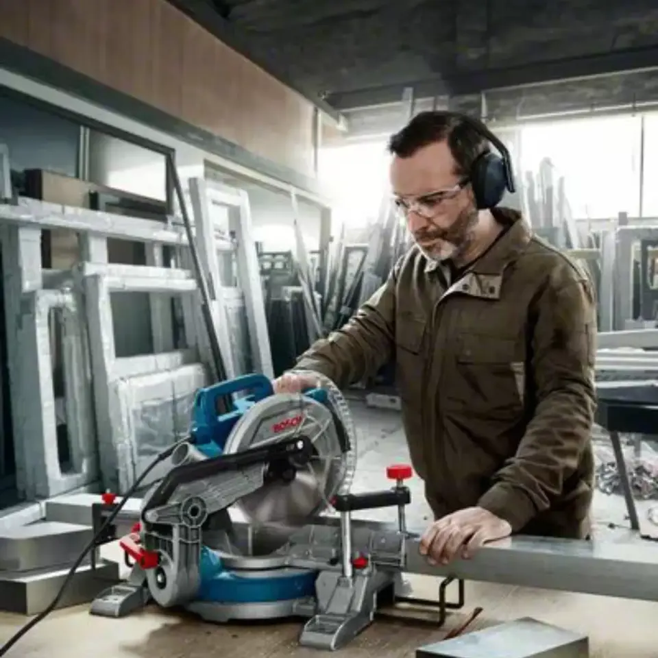 Bosch Gönye Kesme 1300w Gcm216 0601b33000
