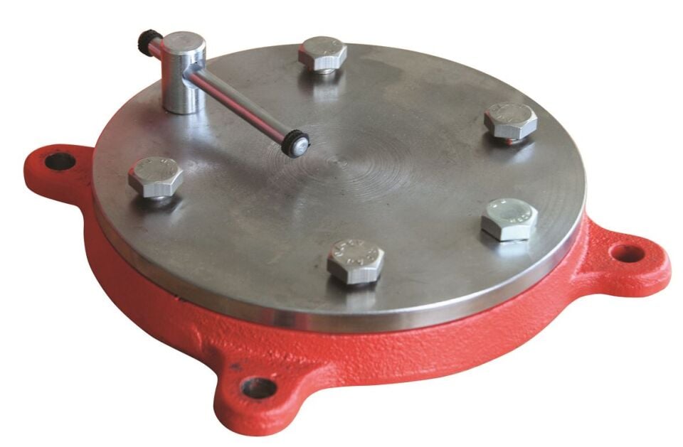 İzeltaş 100 mm Sabıt Mengene Altlığı - 7401300100