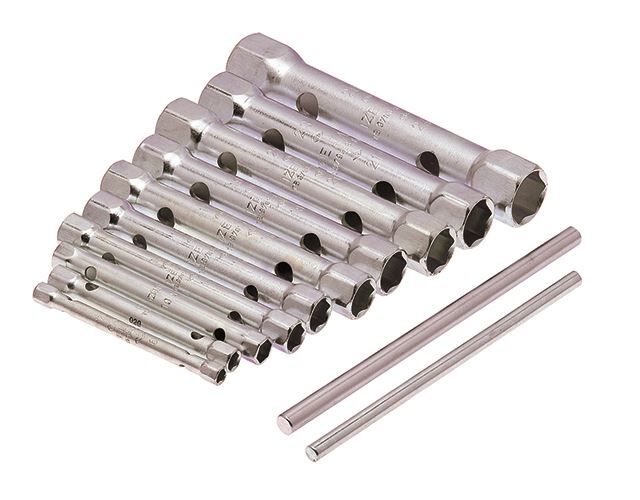 İzeltaş 8 Lı Kovan Anahtar Takımı (Mıller Dahıl) - 1800002108