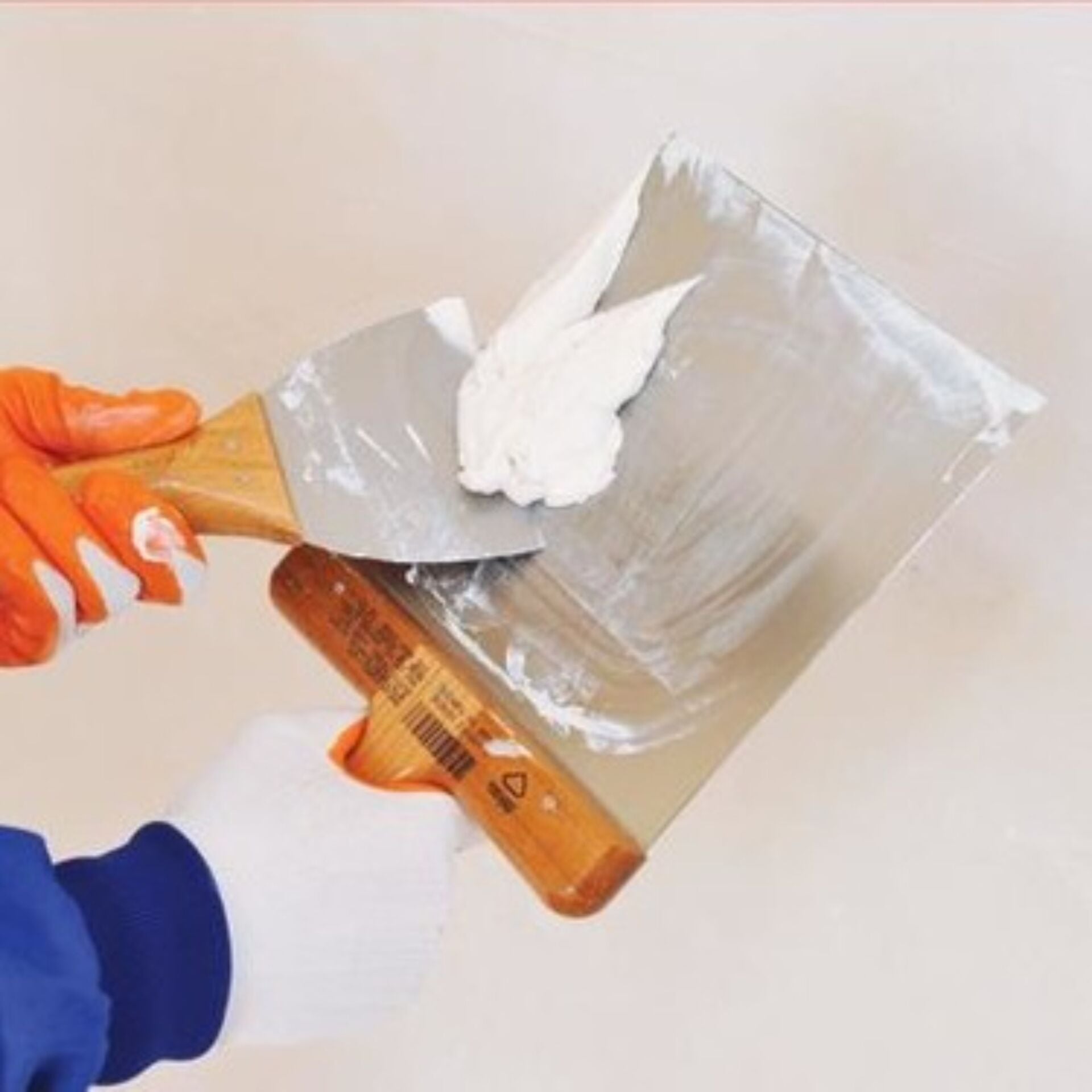 Hassan Macun Küreği Ahşap Saplı 16 Cm Kod:055